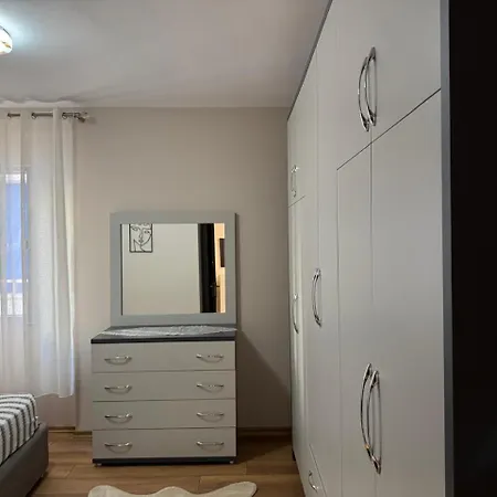 Arya Apartman Tirana