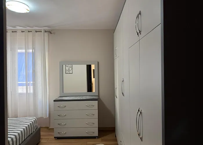 Arya Apartamento Tirana
